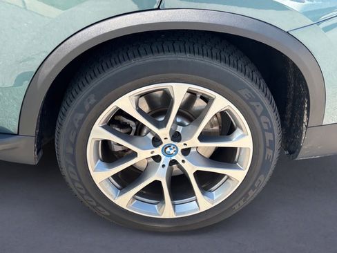 Used 2025 BMW X5 xDrive50e AWD/4WD image 5