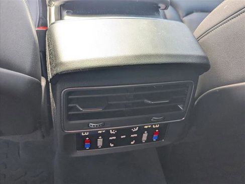 Used 2022 Audi Q8 Prestige image 16