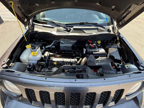 Used 2015 Jeep Patriot High Altitude FWD image 15