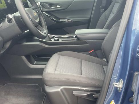 New 2026 Chevrolet Equinox LT FWD image 16