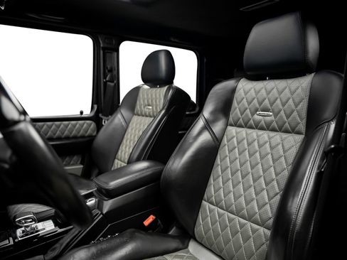 Used 2015 Mercedes-Benz G 63 AMG 4MATIC image 36