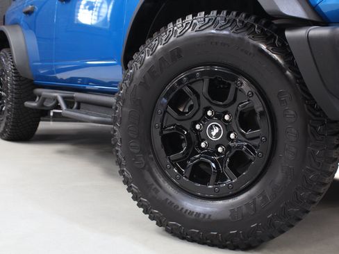 Used 2023 Ford Bronco Wildtrak AWD/4WD image 27