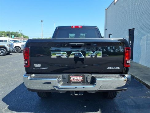 Used 2026 RAM 2500 Big Horn AWD/4WD image 4