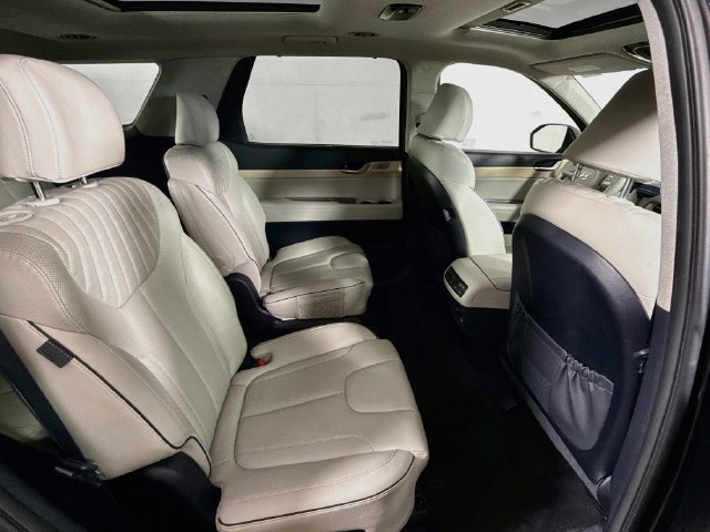 Certified 2024 Hyundai Palisade Limited AWD/4WD image 32