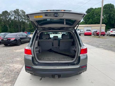 Used 2012 Toyota Highlander Limited w/ Tow Pkg AWD/4WD image 20