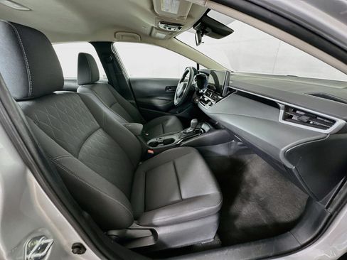 Used 2024 Toyota Corolla LE FWD image 30