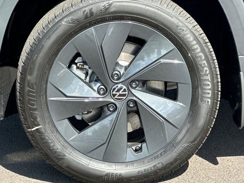 New 2026 Volkswagen Taos S FWD image 23