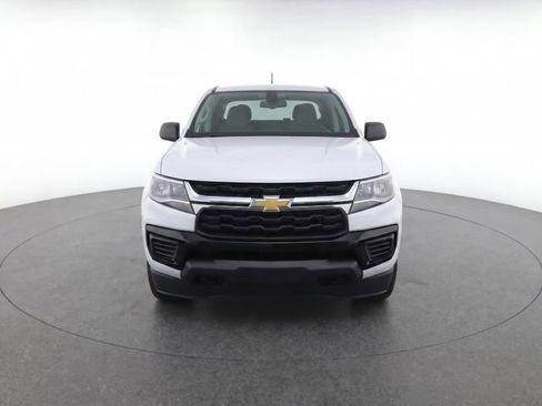 Used 2021 Chevrolet Colorado W/T RWD image 2