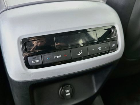 Used 2025 Hyundai Palisade SEL FWD image 28
