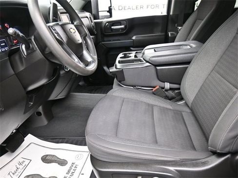 Used 2024 Chevrolet Silverado 2500 Custom w/ Custom Convenience Package image 15