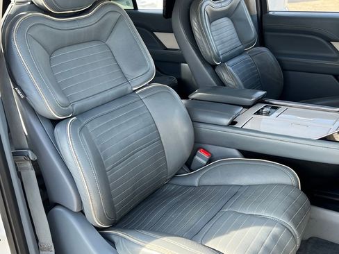 Used 2018 Lincoln Navigator Black Label w/ Cargo Package image 42