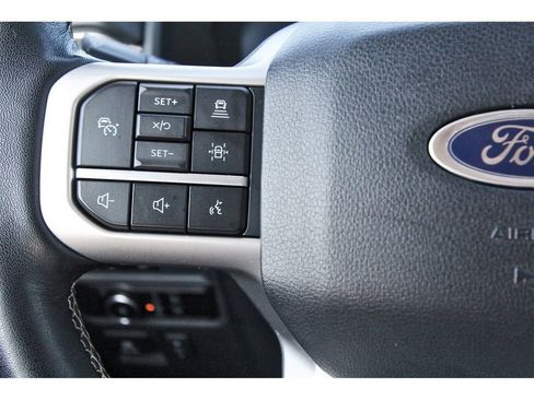 Certified 2023 Ford Expedition Limited image 17