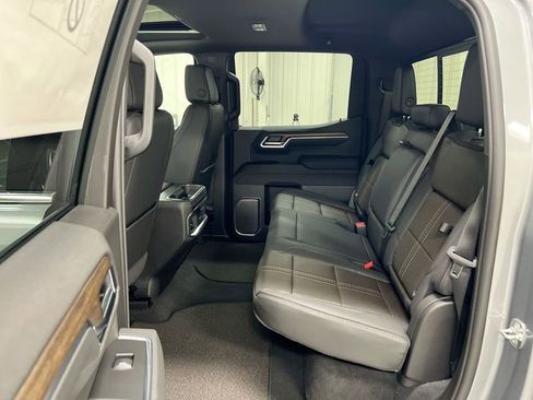 New 2026 Chevrolet Silverado 1500 High Country w/ Technology Package AWD/4WD image 24