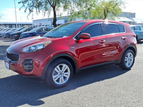 Used 2019 Kia Sportage LX image 3