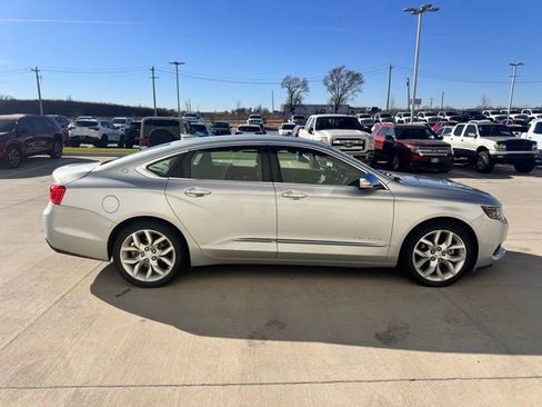 Used 2017 Chevrolet Impala Premier image 2