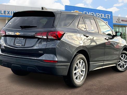 Used 2022 Chevrolet Equinox LS w/ LS Convenience Package image 13