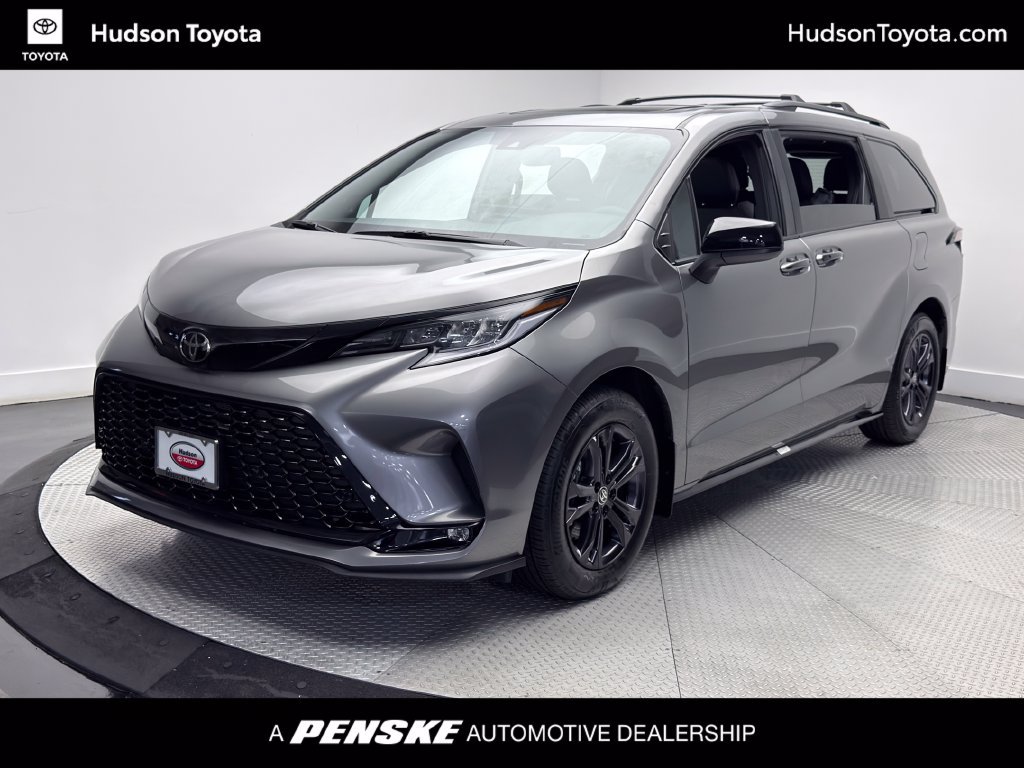 Used 2026 Toyota Sienna XSE AWD/4WD image 1