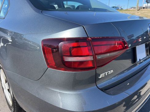 Used 2016 Volkswagen Jetta S image 13