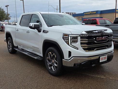 New 2026 GMC Sierra 1500 SLT image 5