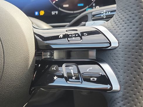 Used 2024 Mercedes-Benz C 300 image 22