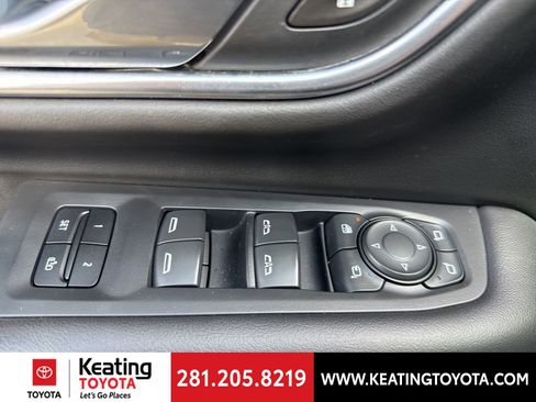 Used 2021 Chevrolet Tahoe Z71 w/ Z71 Signature Package image 11