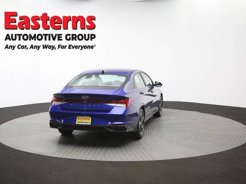 Used 2022 Hyundai Elantra SEL w/ Convenience + Premium Package FWD image 40