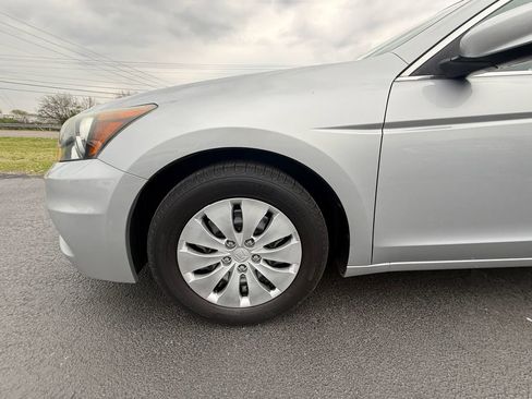 Used 2012 Honda Accord LX image 10