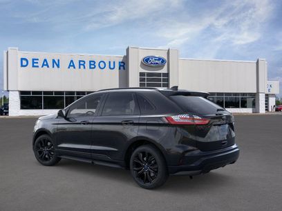 New 2024 Ford Edge SE w/ Black Appearance Package