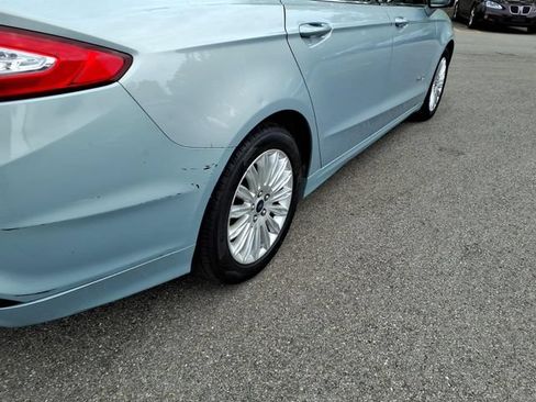 Used 2014 Ford Fusion SE w/ Equipment Group 502A FWD image 9