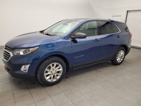 Used 2020 Chevrolet Equinox LT image 2