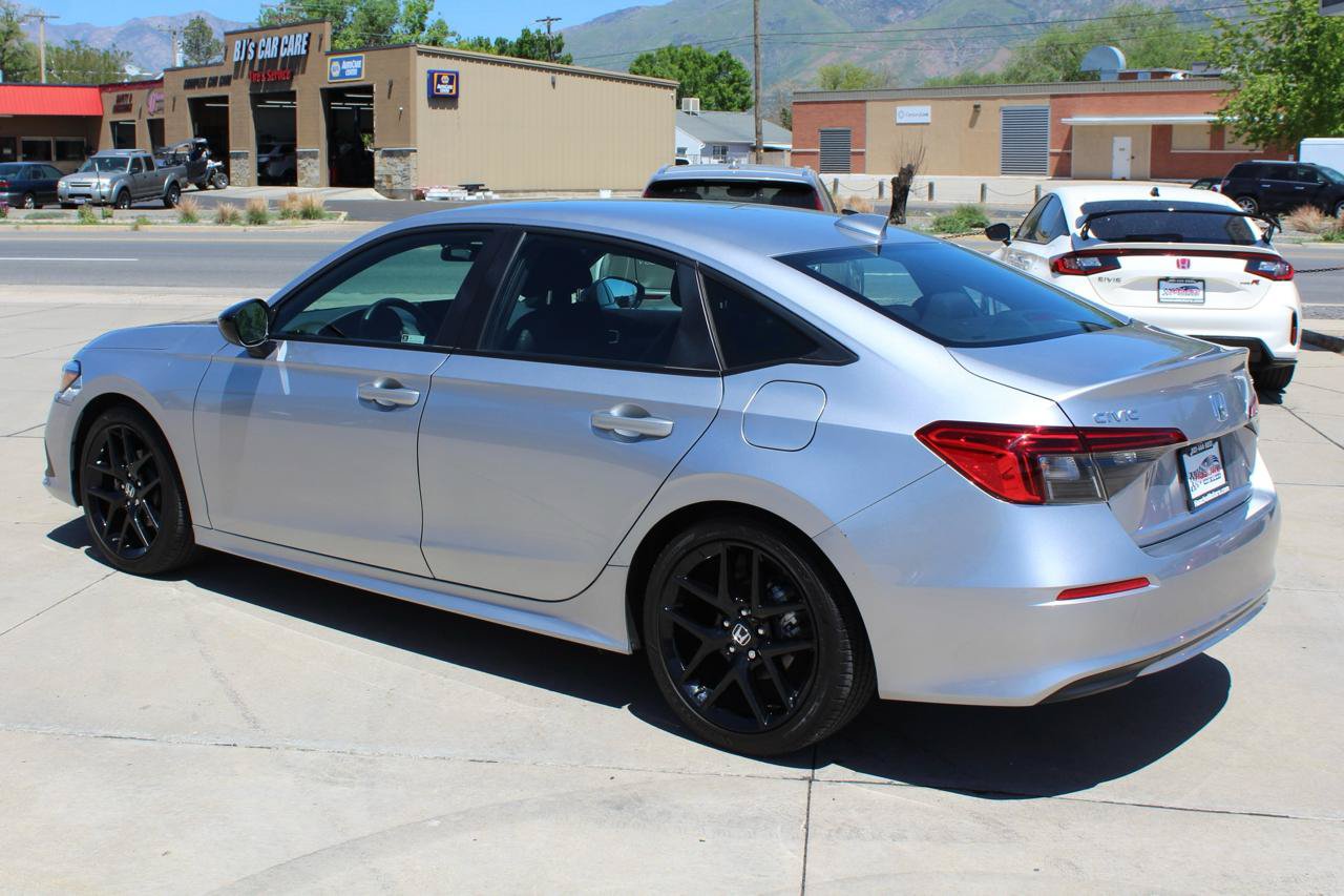 Used 2024 Honda Civic Sport image 11