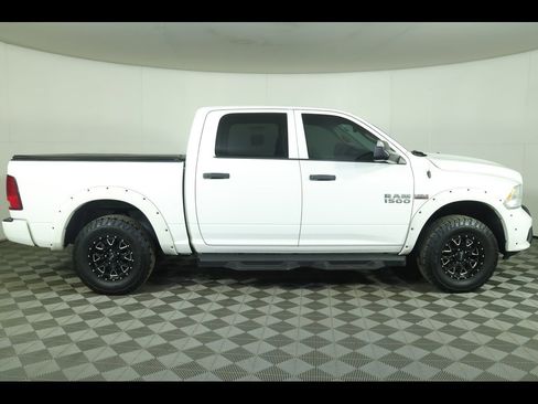 Used 2014 RAM 1500 Express image 2