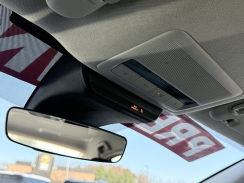 Used 2023 MAZDA MAZDA3 s image 21