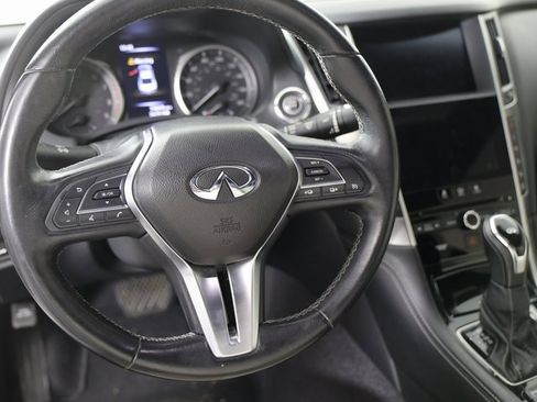 Used 2020 INFINITI Q60 3.0t Luxe image 2