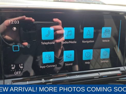 Used 2025 Volkswagen Atlas SEL Premium R-Line image 18