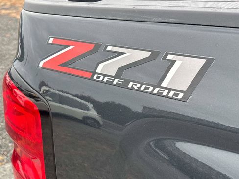 Used 2019 Chevrolet Silverado 1500 LT w/ All Star Edition image 32