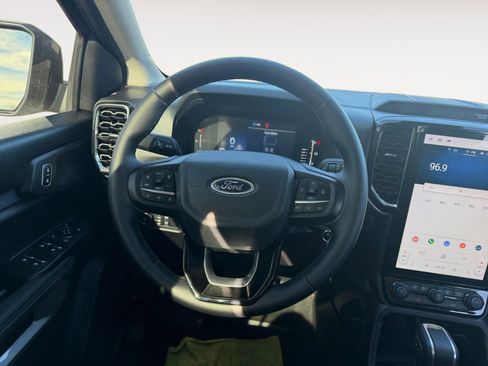 Used 2024 Ford Ranger XLT image 12