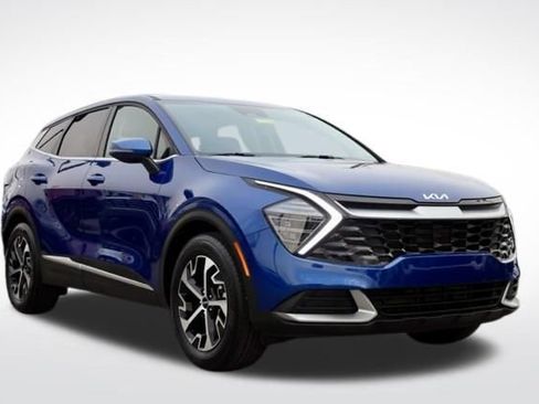 Used 2025 Kia Sportage EX image 1