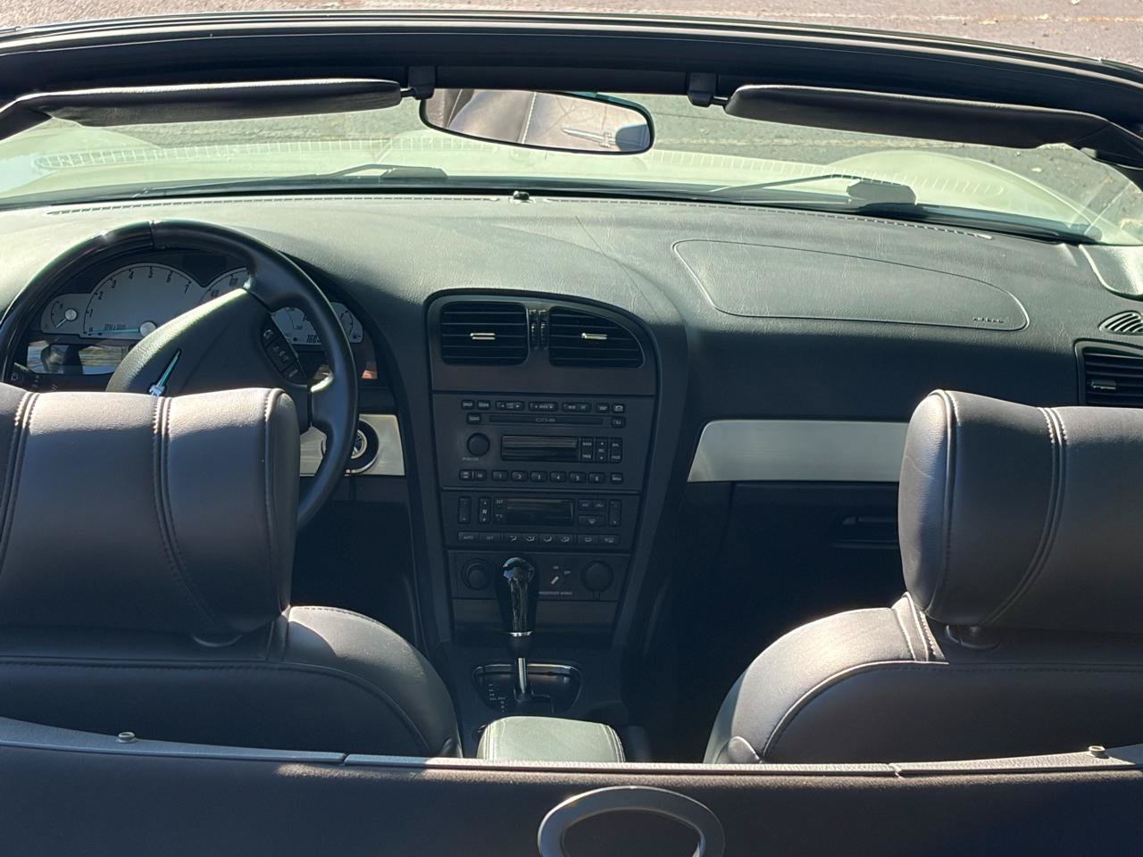 Used 2002 Ford Thunderbird RWD image 12