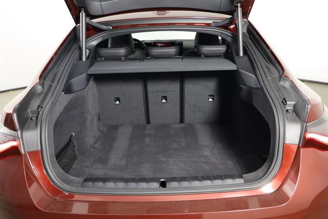 Used 2023 BMW i4 eDrive35 w/ Premium Package RWD image 16