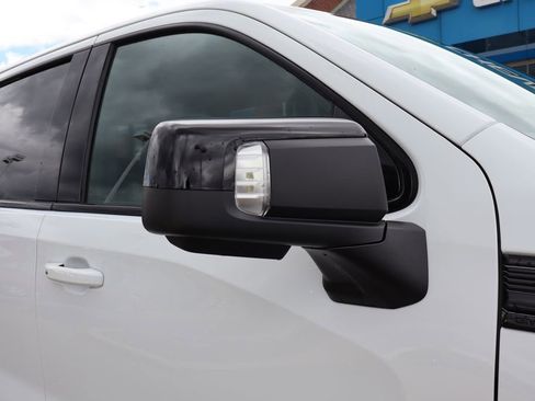 Used 2026 GMC Sierra 1500 AT4 w/ AT4 Premium Package AWD/4WD image 2
