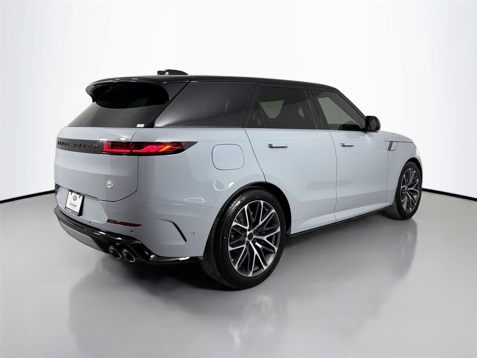 New 2026 Land Rover Range Rover Sport SV Carbon AWD/4WD image 5