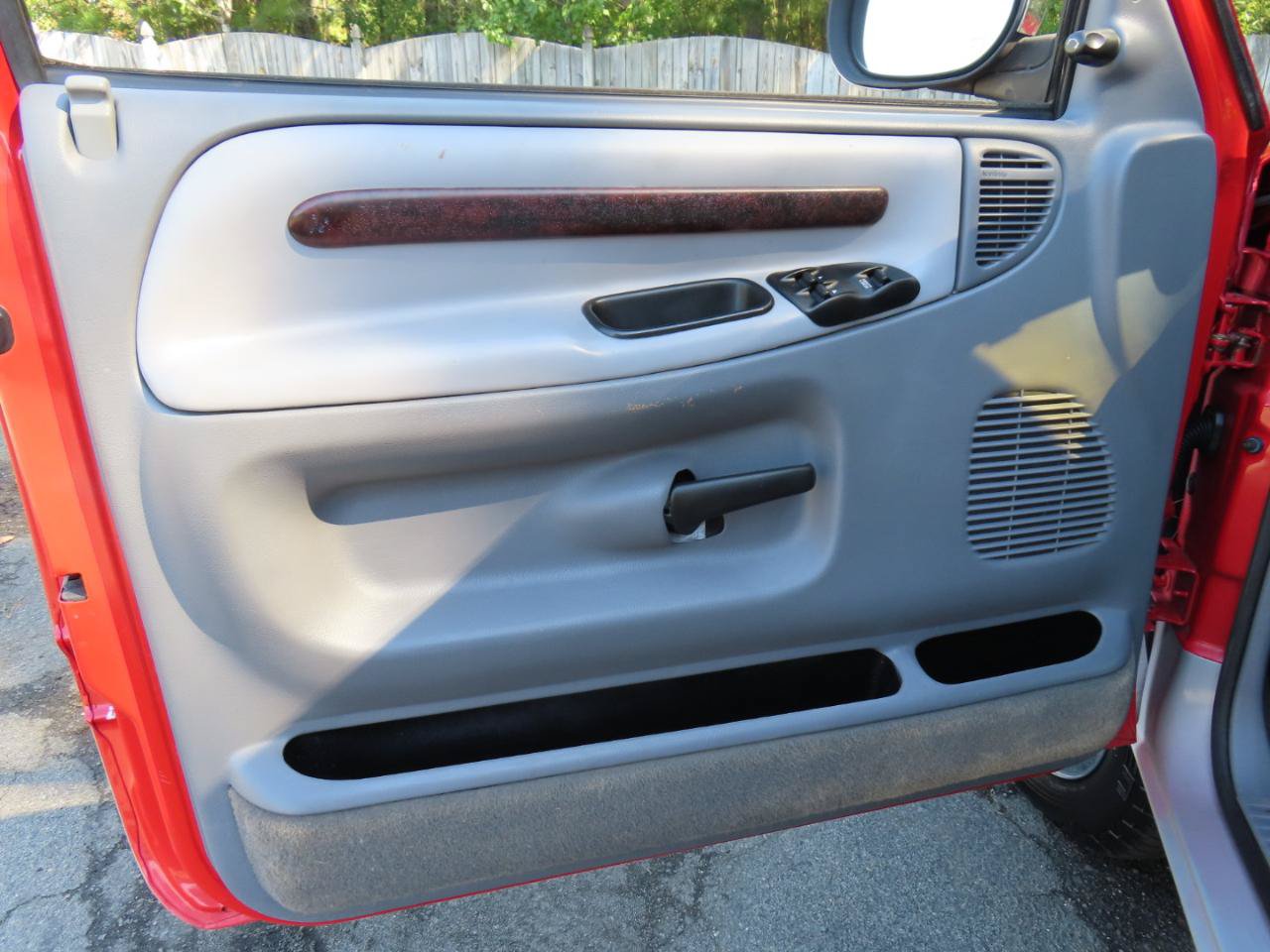 Used 1998 Dodge Ram 1500 Truck 4x4 Regular Cab image 19