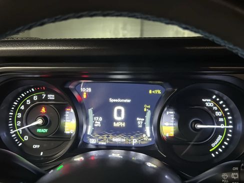 Used 2024 Jeep Wrangler High Altitude AWD/4WD image 14