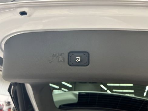 Used 2024 Lincoln Nautilus Premier w/ Equipment Group 102A image 33