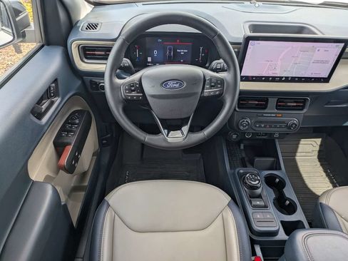 Used 2025 Ford Maverick Lariat AWD/4WD image 17