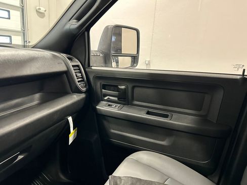 New 2026 RAM 3500 Tradesman image 25