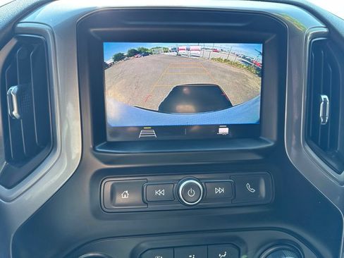 Used 2020 Chevrolet Silverado 1500 Custom w/ Custom Value Package AWD/4WD image 18
