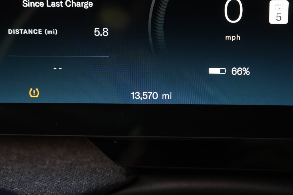 Used 2024 Lucid Air Pure RWD image 50