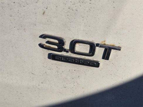 Used 2014 Audi Q5 3.0T Prestige image 8